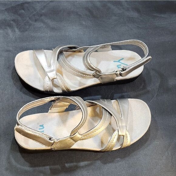 YUU WOMEN'S OPEN-TOE MULTI-STRAPS SLIP-ON SANDAL - Picture 8 of 16